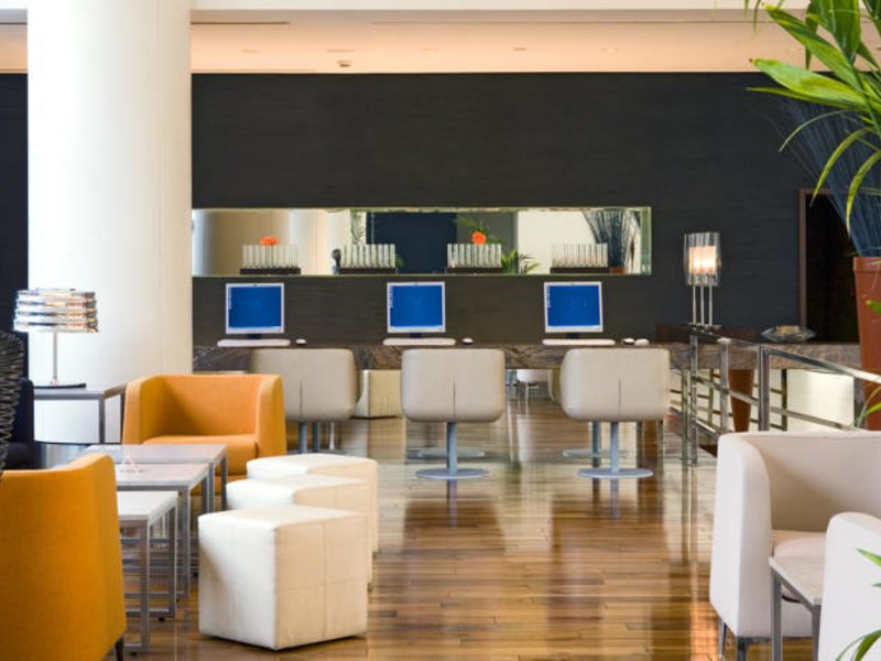 Ibis World Trade Centre 47086