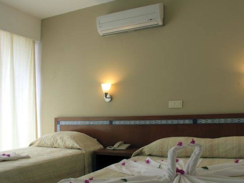 Idas Park Hotel  (ех 70678