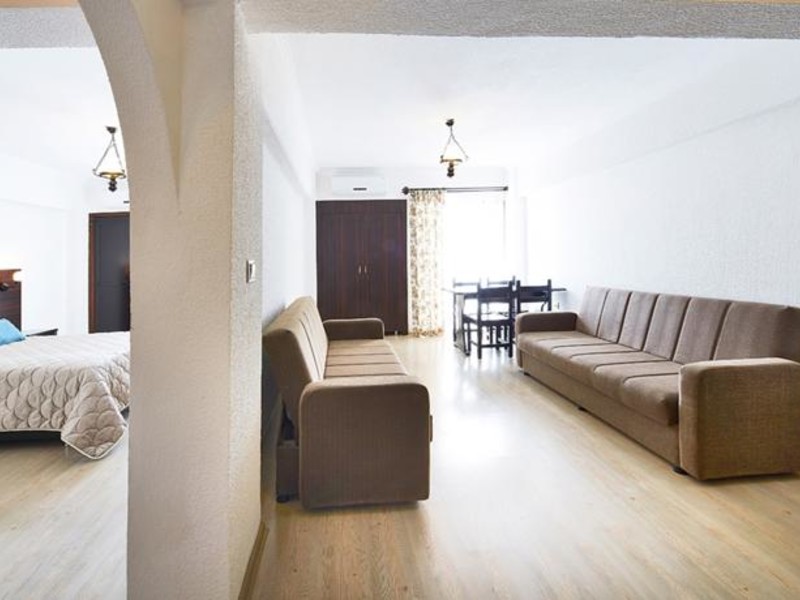 Ideal Panorama Holiday Village HV-1 65381