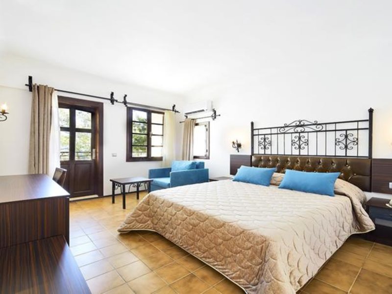 Ideal Panorama Holiday Village HV-1 65382