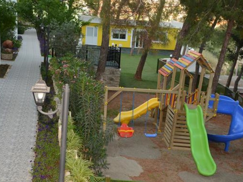 Ideal Panorama Holiday Village HV-1 65388