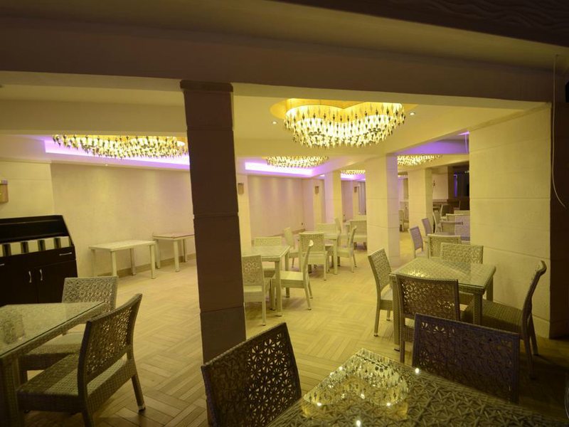 Ideal Piccolo Hotel 65405