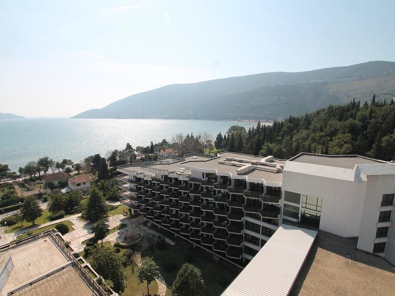 Igalo Hotel & Health Center  308068