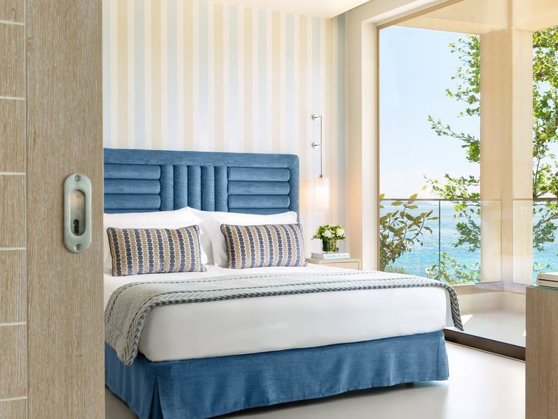 Ikos Oceania (ex 250411