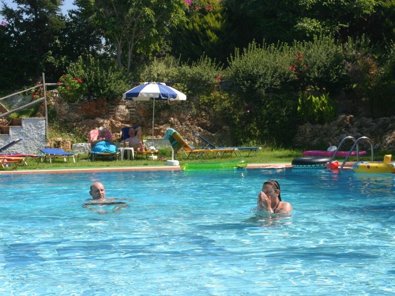 Iliostasi Beach Apartments 77821