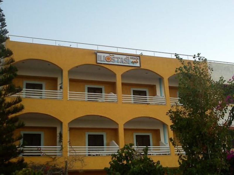 Iliostasi Beach Apartments 77830