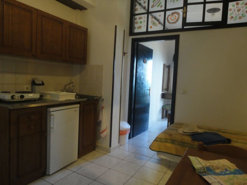 Iliostasi Beach Apartments 77837