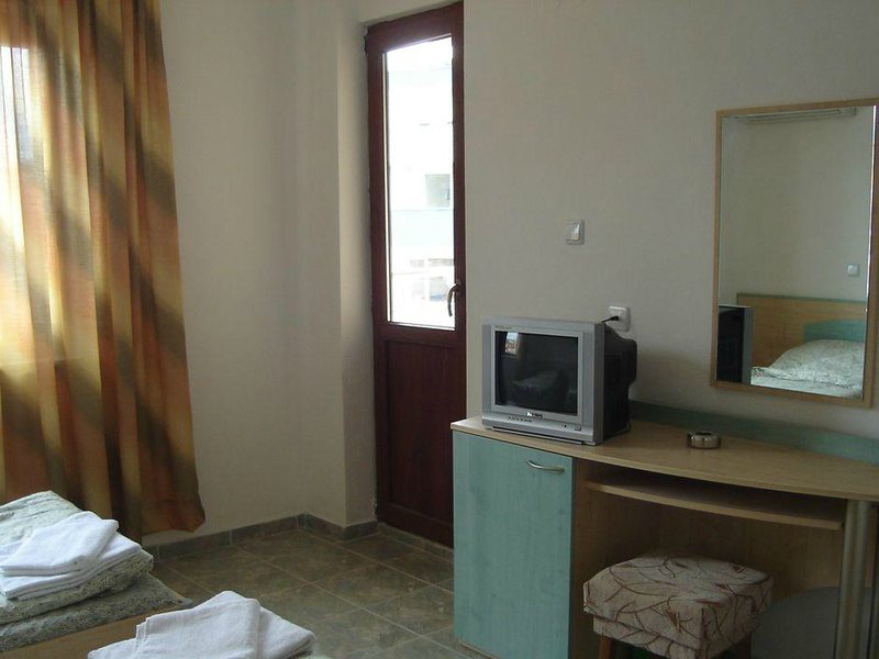 Ilka Family Hotel  162718