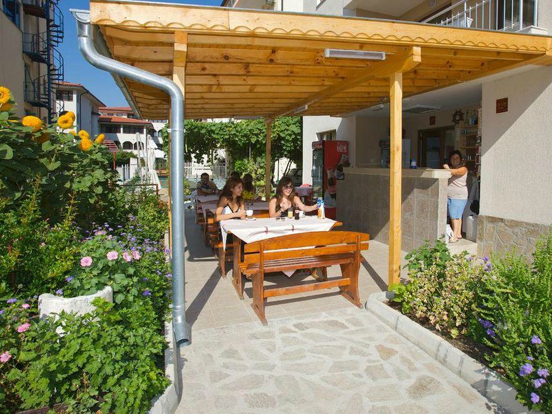 Ilka Family Hotel  162719