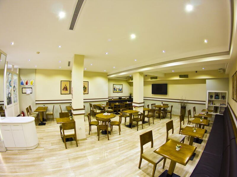Ilkay Hotel 242220