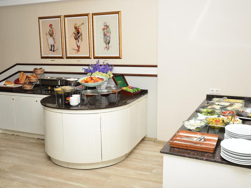 Ilkay Hotel 242244