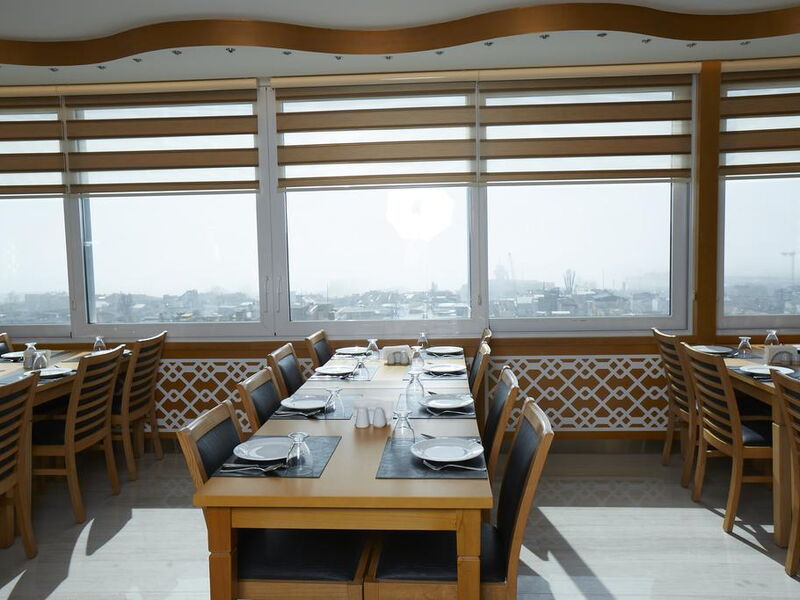 Ilkbal Deluxe Hotel 274927