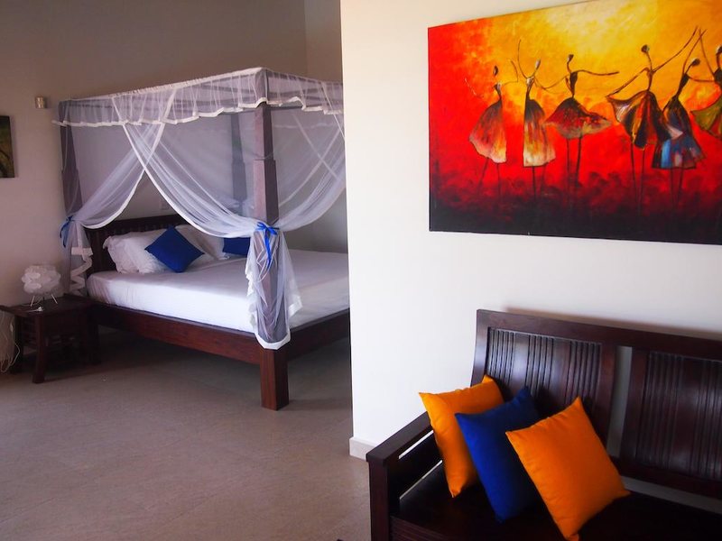 Imagine Villa Hotel  107842