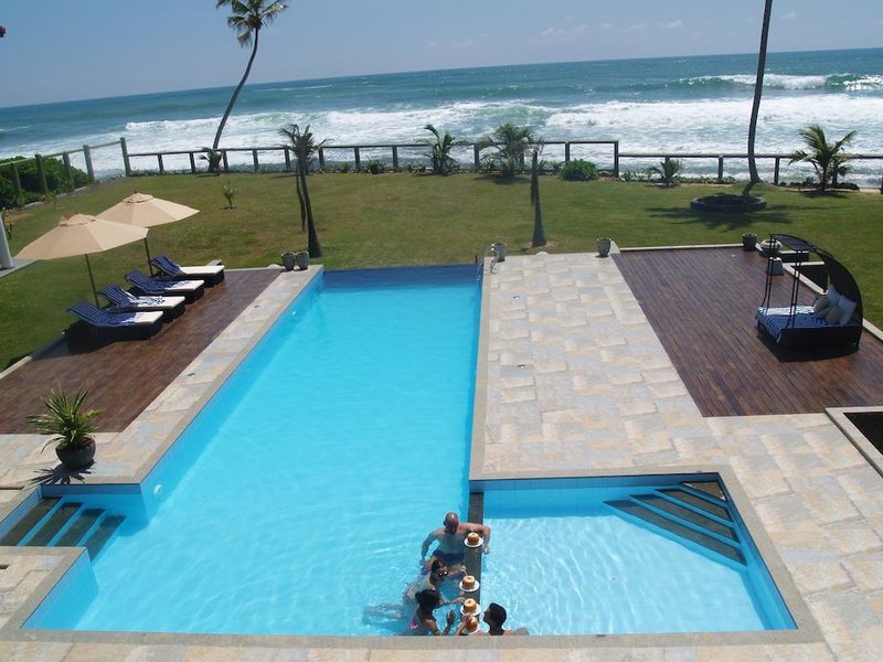 Imagine Villa Hotel  107846