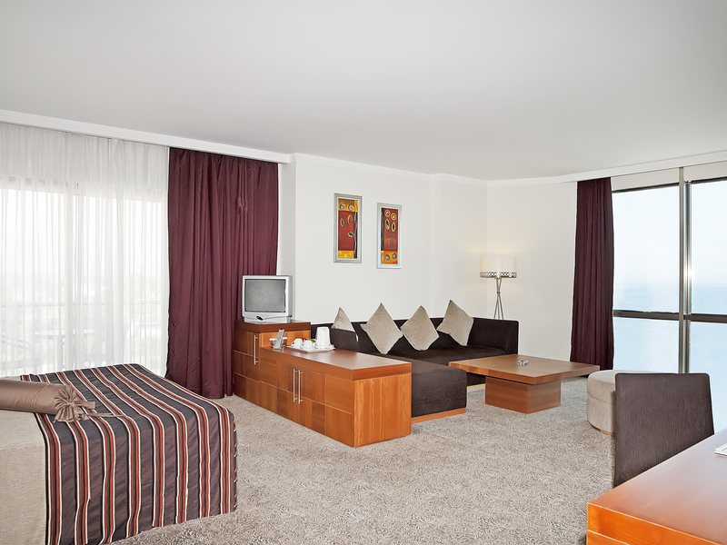 Imperial Sunland 92304