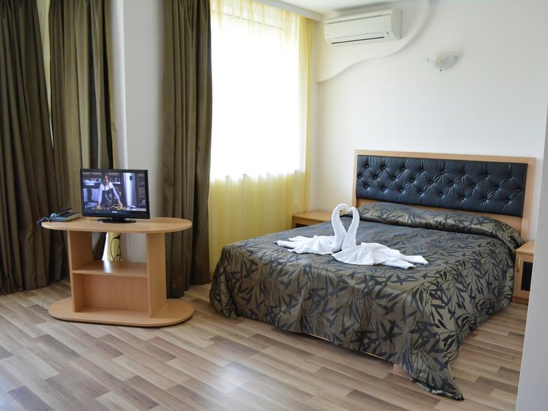 Incognito Hotel  311104