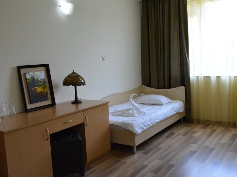 Incognito Hotel  311105