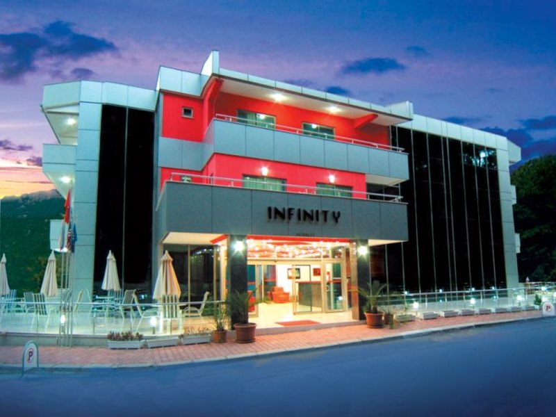 Infinity Hotel 38118