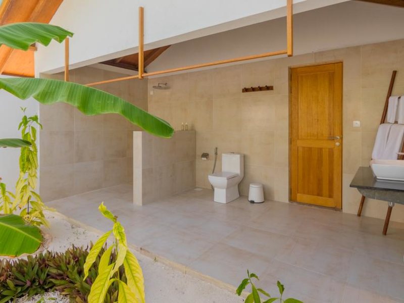 Innahura Maldives Resort  323736