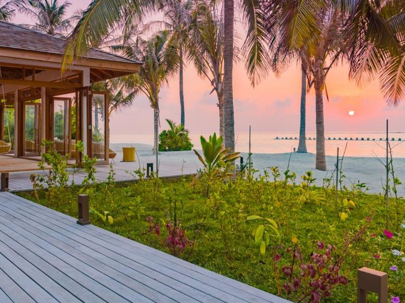 Innahura Maldives Resort  323747