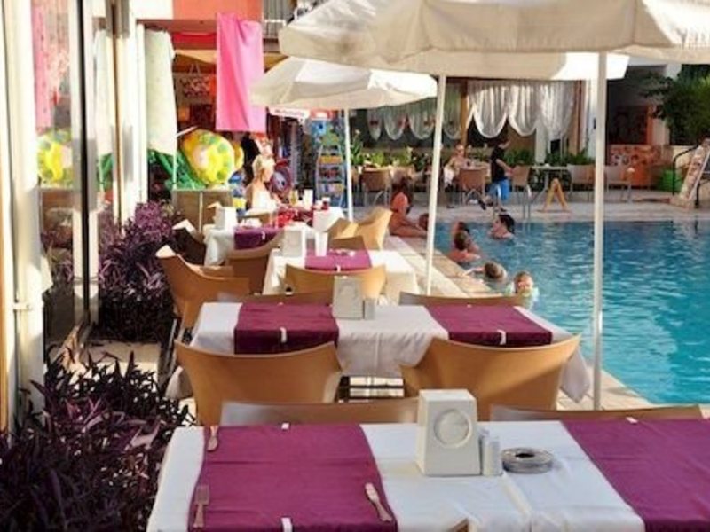 Inside Hotel  274950