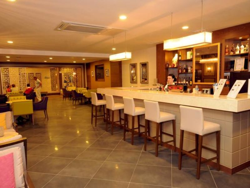 Insula Resort & Sра 56940