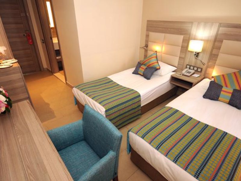 Insula Resort & Sра 56953