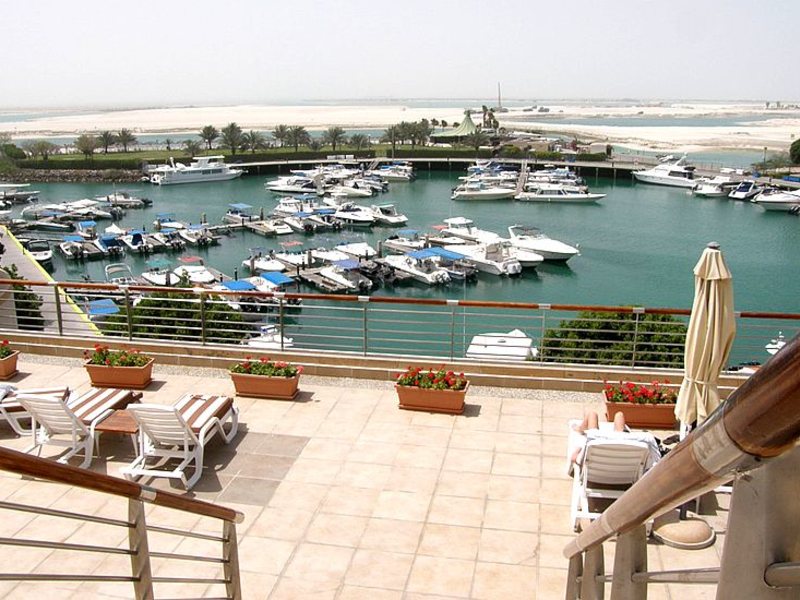 Intercontinental Abu Dhabi 47210