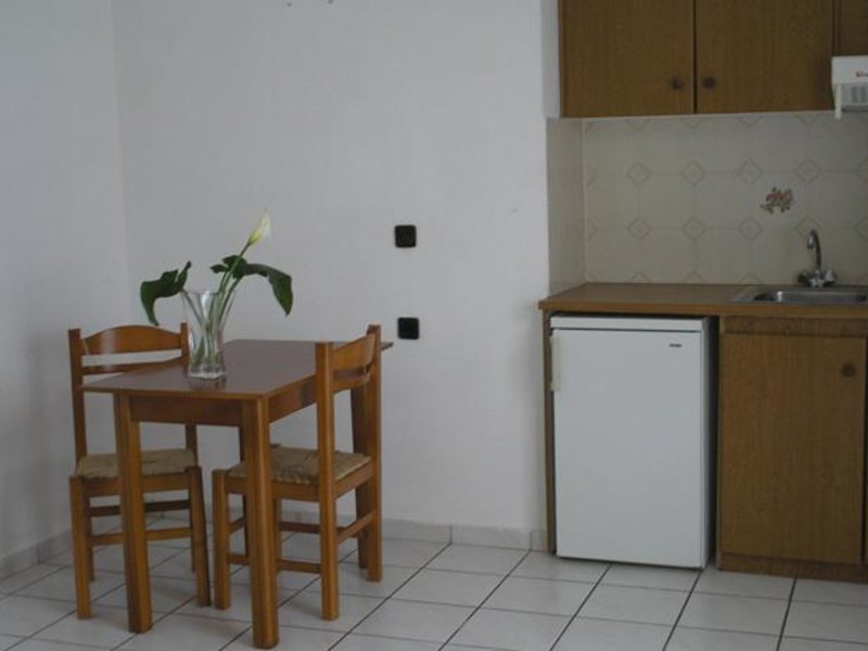 Iraklis Apartments 97716