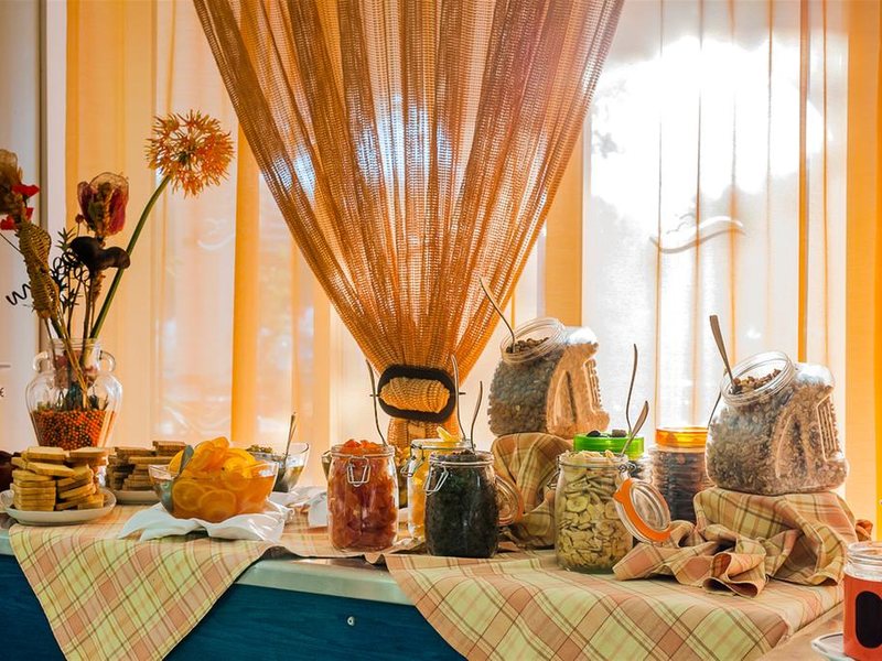 Irene Palace   250475