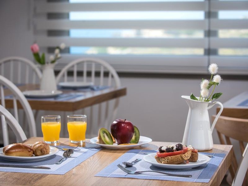 Irida Apartments 253759