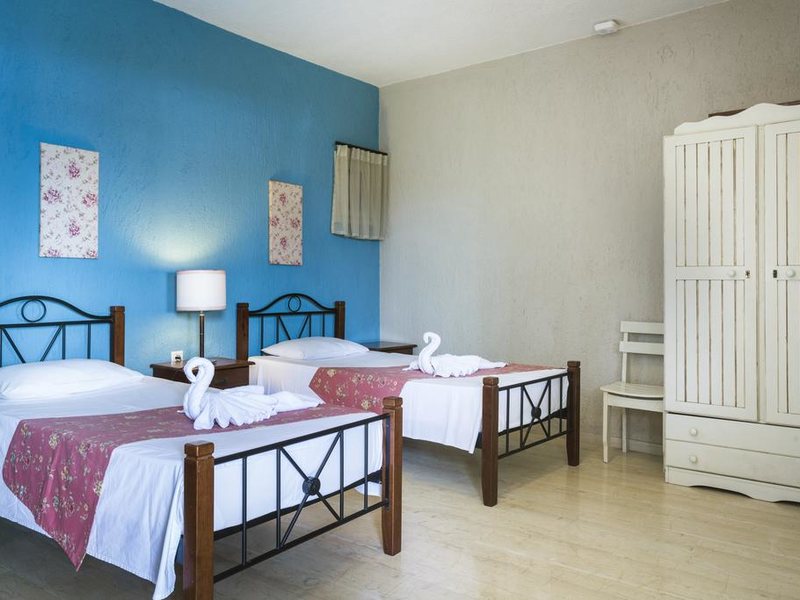 Irilena Studios and Apartments 288245