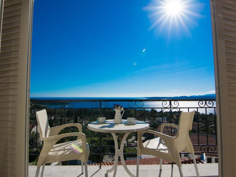 Irilena Studios and Apartments 288256