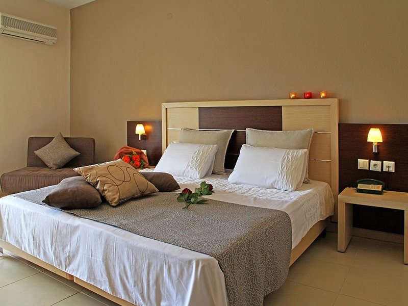 Iris Hotel Siviri 259406