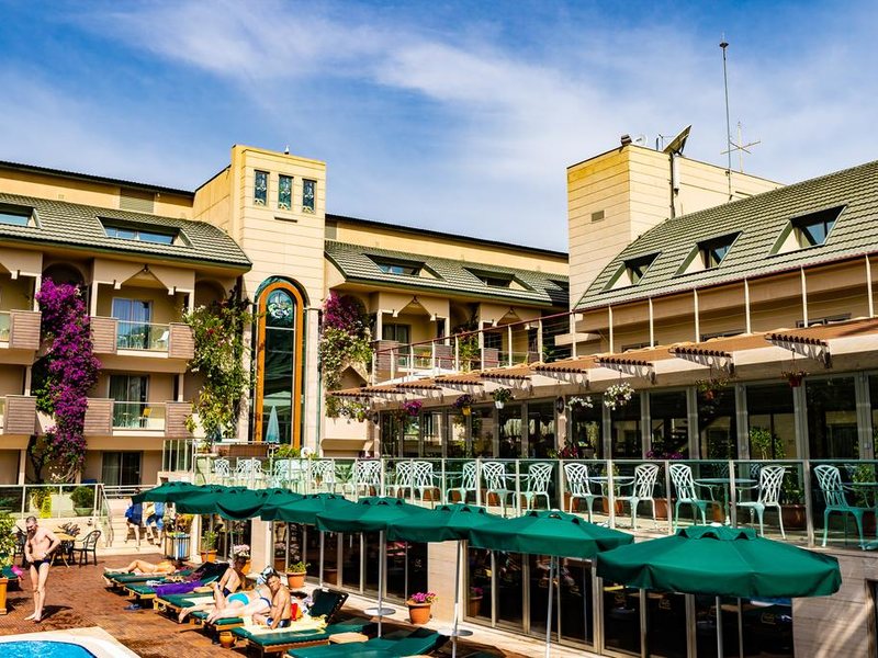 Iron Royal Ambassador Hotel (ex 295348