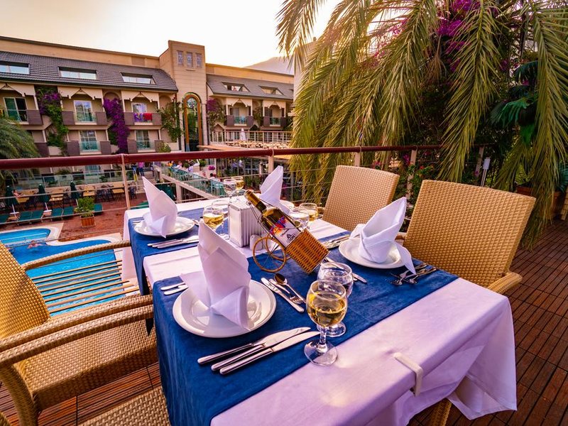 Iron Royal Ambassador Hotel (ex 295358