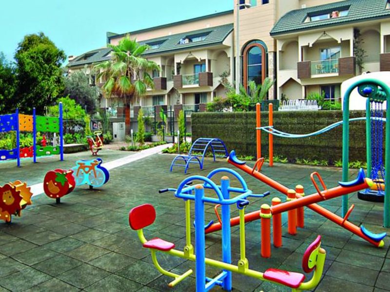 Iron Royal Ambassador Hotel (ex 62476