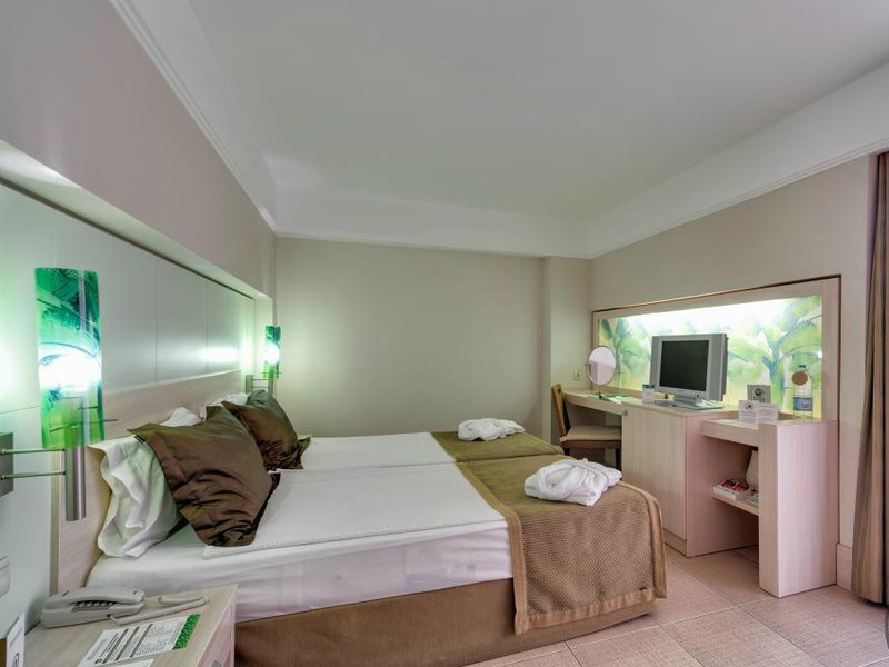 Iron Royal Ambassador Hotel (ex 62479