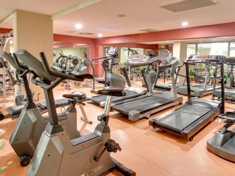 Iron Royal Ambassador Hotel (ex 62480