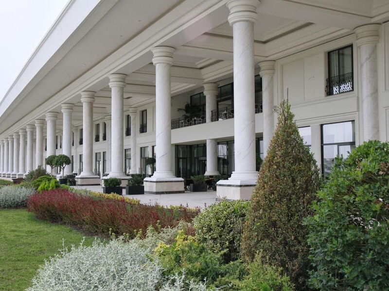 Isfanbul Holiday Home & Suites (ех 244455