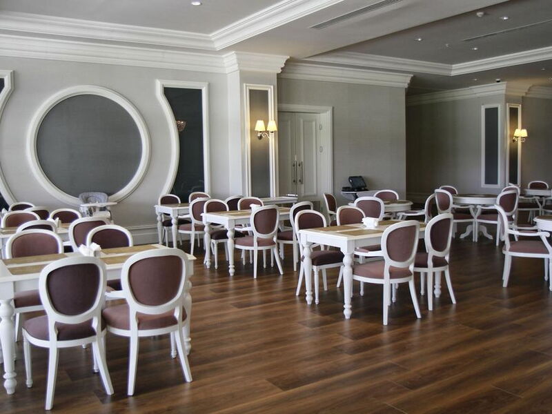 Isfanbul Holiday Home & Suites (ех 244461