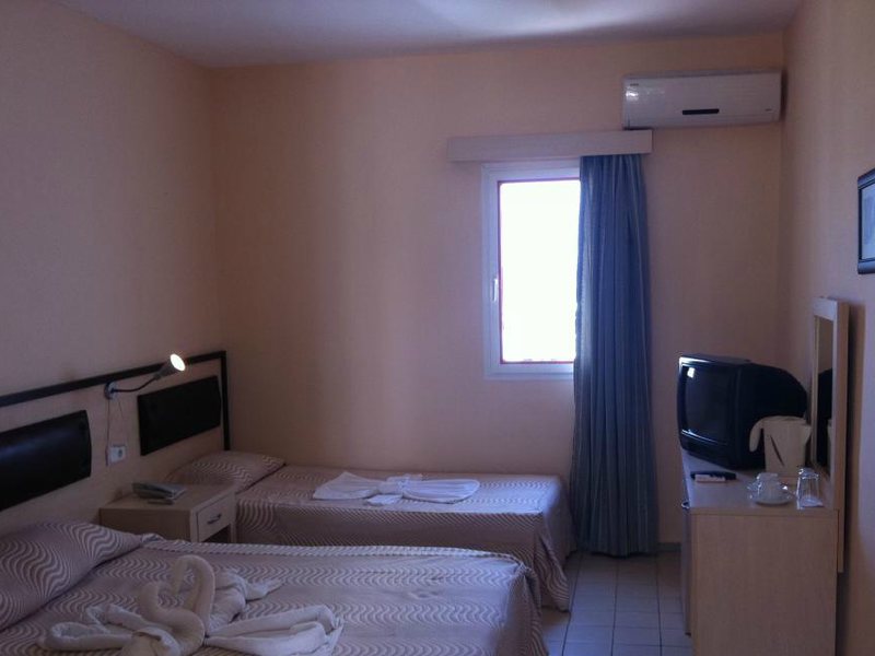 Isis Charm Beach Hotel 72683