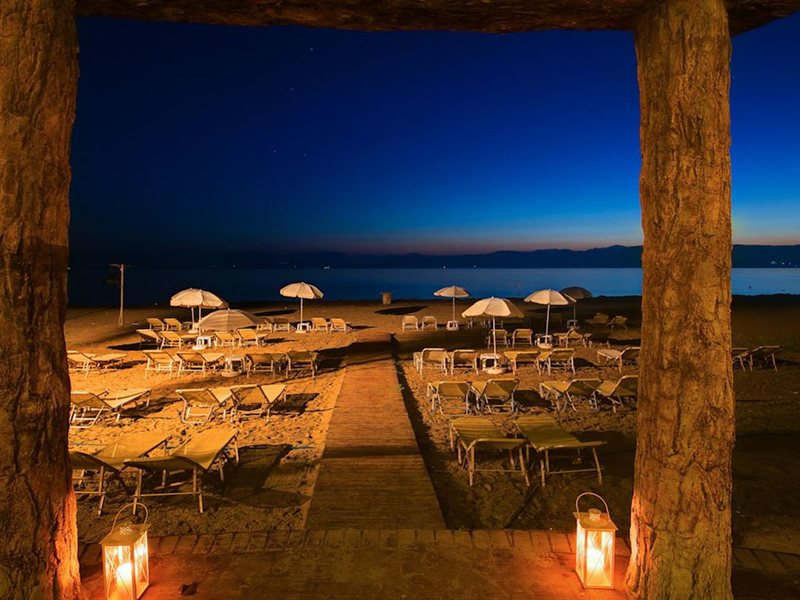 Island Beach Resort   259418