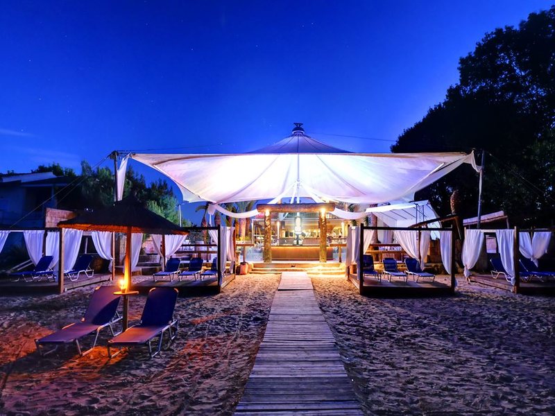 Island Beach Resort   259421