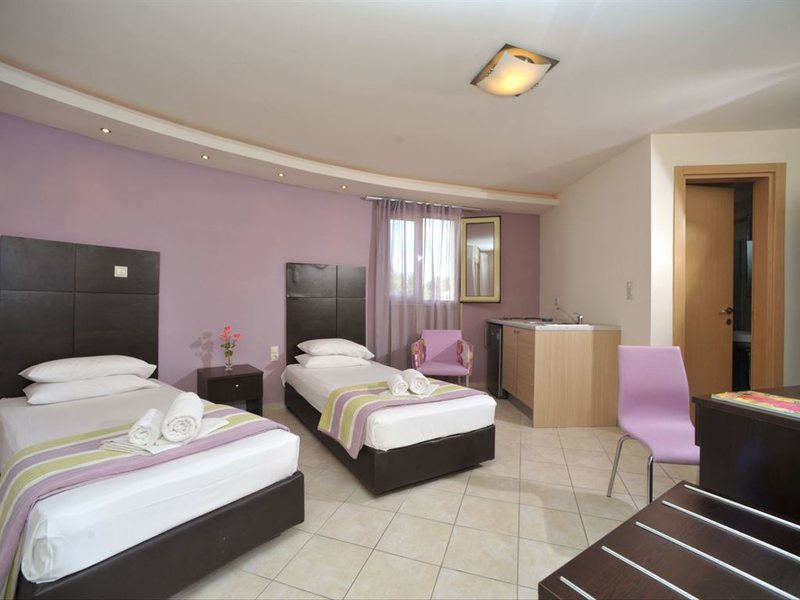 Island Beach Resort   259434