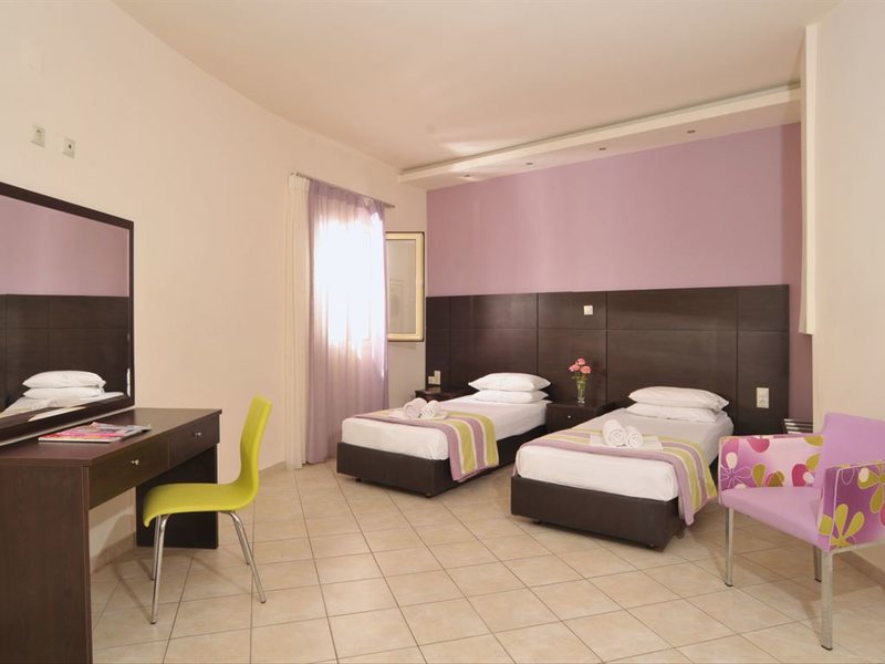 Island Beach Resort   259435