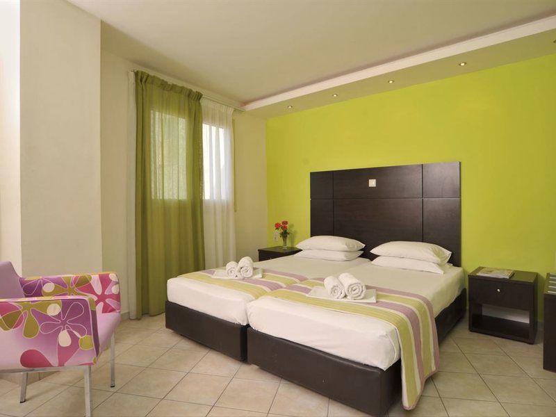 Island Beach Resort   259436