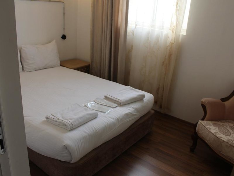 Istanbul Holiday Hotel 301317