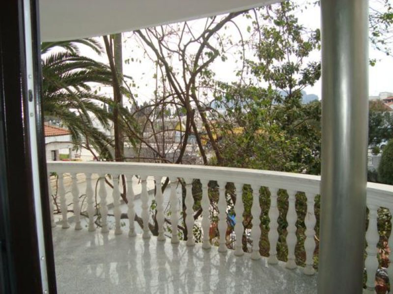 Ivanka Pavlovic 73221