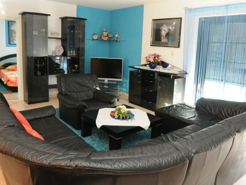 Ivanka Pavlovic 73234